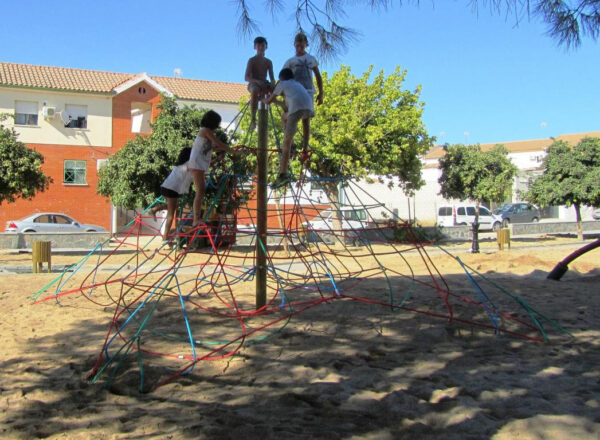 PIRÁMIDE DE ESCALADA CON POSTE METÁLICO. 4 METROS - Ref. 299AM - Imagen 3