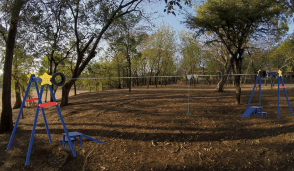 TIROLINA METÁLICA CON 2 MESAS - Ref. 262C - Imagen 6