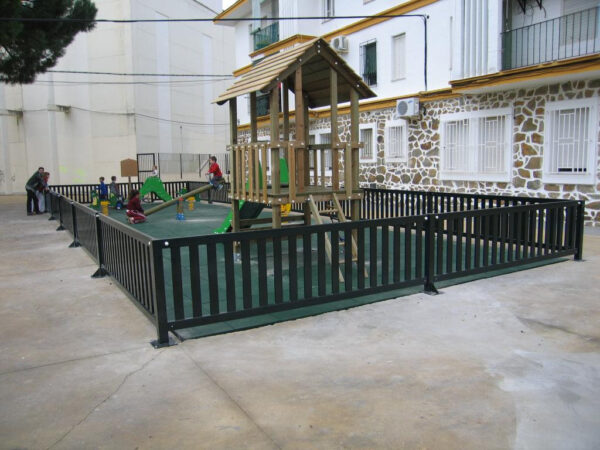 VALLA INFANTIL METÁLICA ANTIVANDÁLICA (M. LINEAL) - Ref. 1265 - Imagen 8