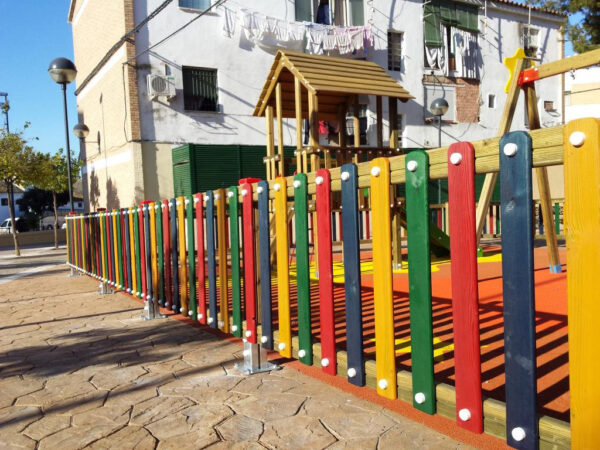 VALLA INFANTIL MADERA Y LASUR DE COLORES (M. LINEAL)- Ref. 1254 - Imagen 2